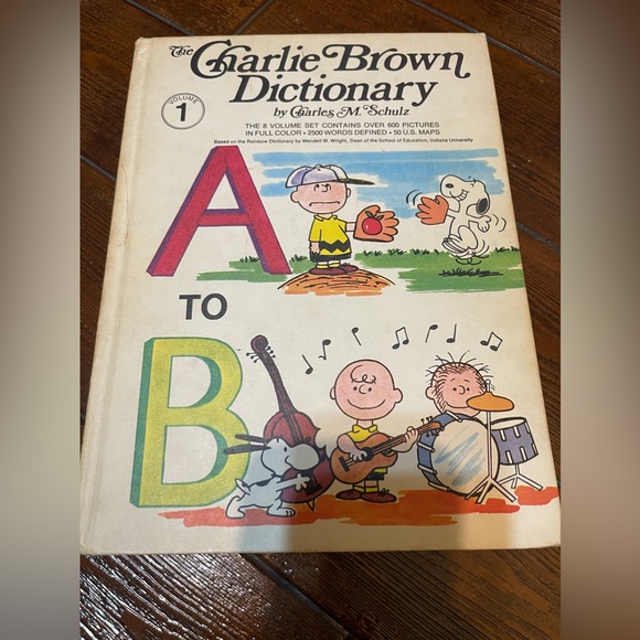 The Charlie Brown Complete Dictionary Set Hardcover Books - Picture 12 of 13